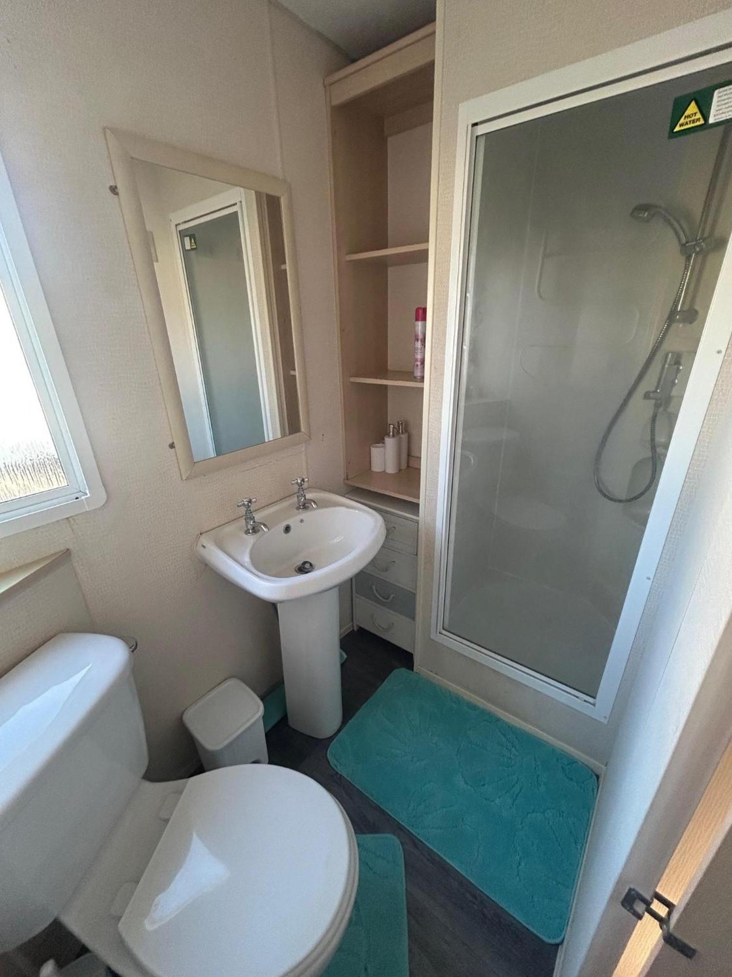 6 Berth Caravan For Hire By The Beach In Heacham, Norfolk Ref 21038C Екстер'єр фото